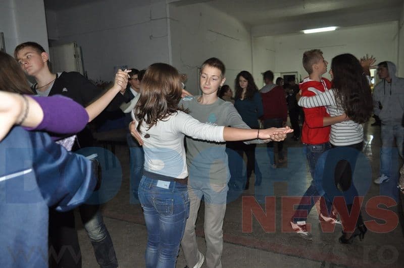 CN Grigore Ghica Dorohoi_Repetitii Balul Bobocilor_02