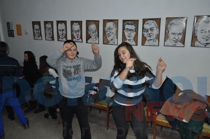 CN Grigore Ghica Dorohoi_Repetitii Balul Bobocilor_09