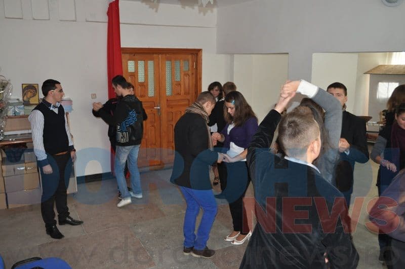 Repetitii Balul Bobocilor_Seminarul Teologic Sf. Ioan Iacob Dorohoi_02