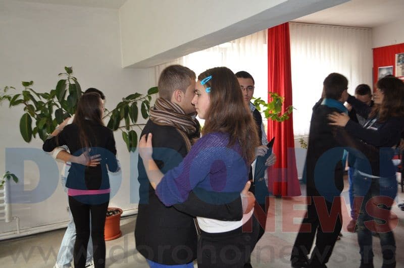 Repetitii Balul Bobocilor_Seminarul Teologic Sf. Ioan Iacob Dorohoi_04