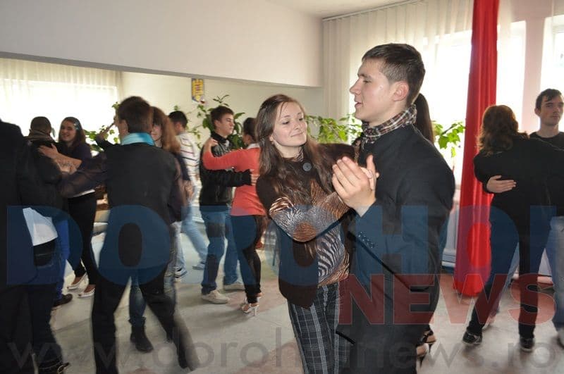Repetitii Balul Bobocilor_Seminarul Teologic Sf. Ioan Iacob Dorohoi_06