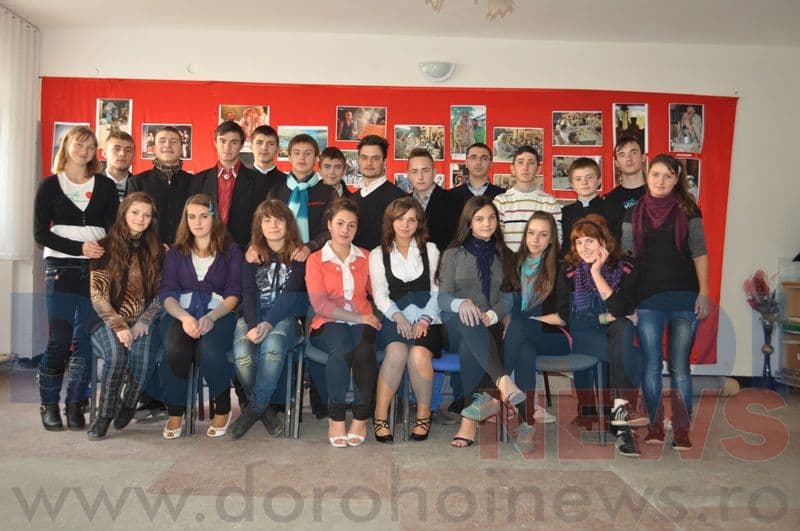 Repetitii Balul Bobocilor_Seminarul Teologic Sf. Ioan Iacob Dorohoi_10