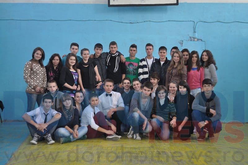 Repetitii Balul Bobocilor_Liceul Regina Maria Dorohoi_11