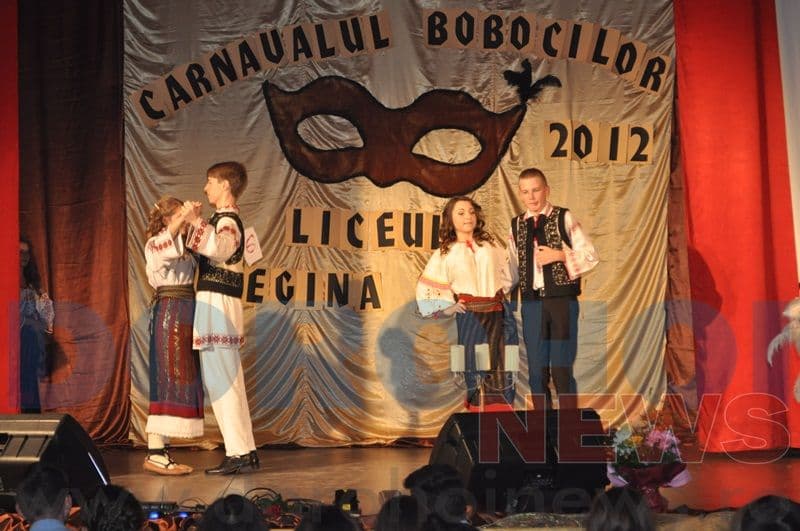 Balul Bobocilor Regina Maria 2012_29