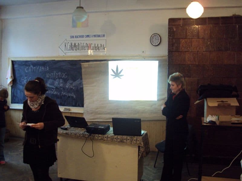 Săptămâna Educaţiei Globale marcată de elevii din Broscăuţi (8)