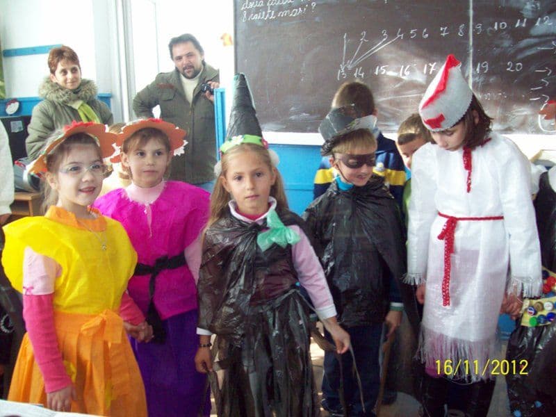 Colectăm, reciclăm, costume realizăm (5)