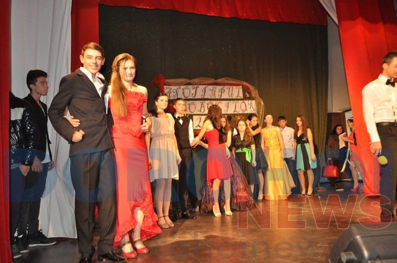 Balul Bobocilor 2012 - Liceul Tehnologic Alexandru Vlahuta Sendriceni_04