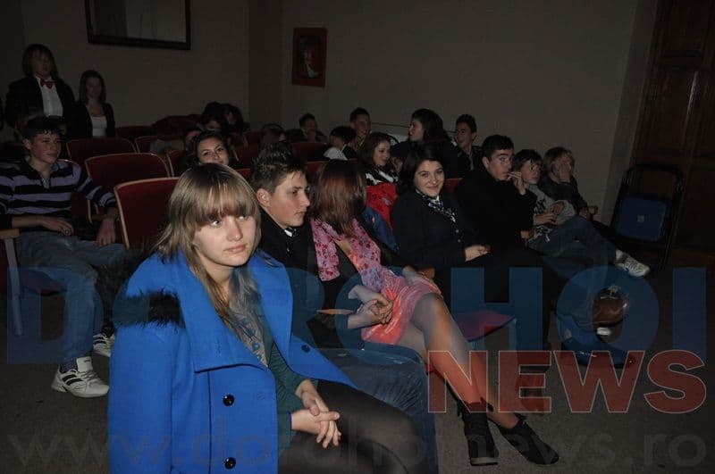 Balul Bobocilor 2012 - Liceul Tehnologic Alexandru Vlahuta Sendriceni_08