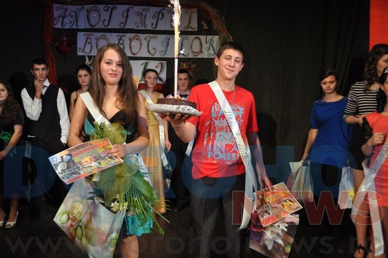 Balul Bobocilor 2012 - Liceul Tehnologic Alexandru Vlahuta Sendriceni_13