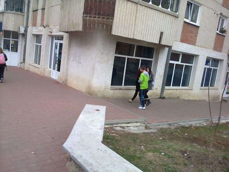 Ne mişcăm în direcţia bună (4)