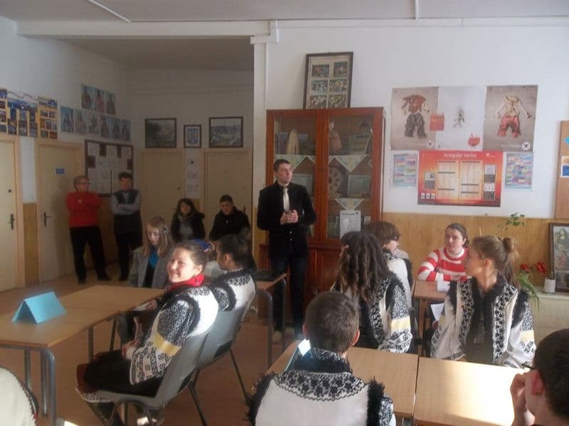 scoala Borzesti (2)