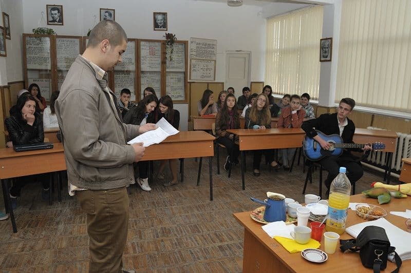 Alaturi de oameni ca noi_15