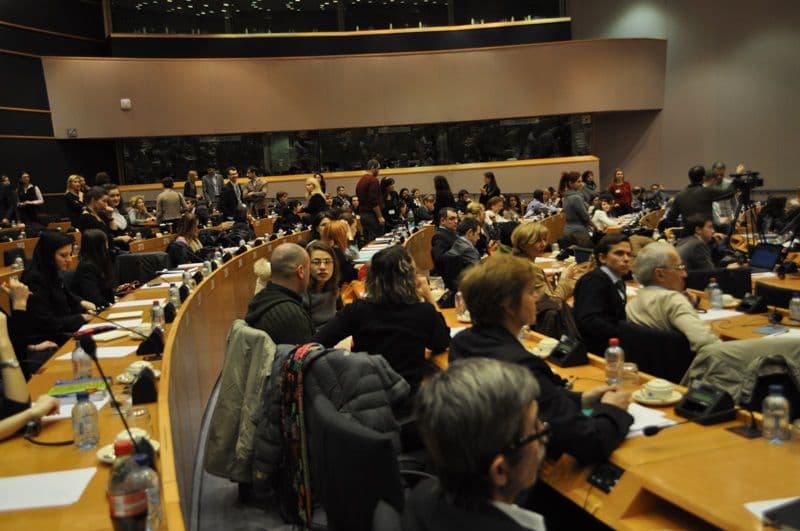 Tineri dorohoieni in vizita la Parlamentul European_02