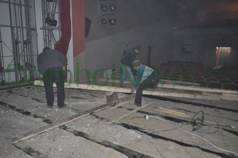 Schimbarea scenei - Sala Teatrului Dorohoi_03