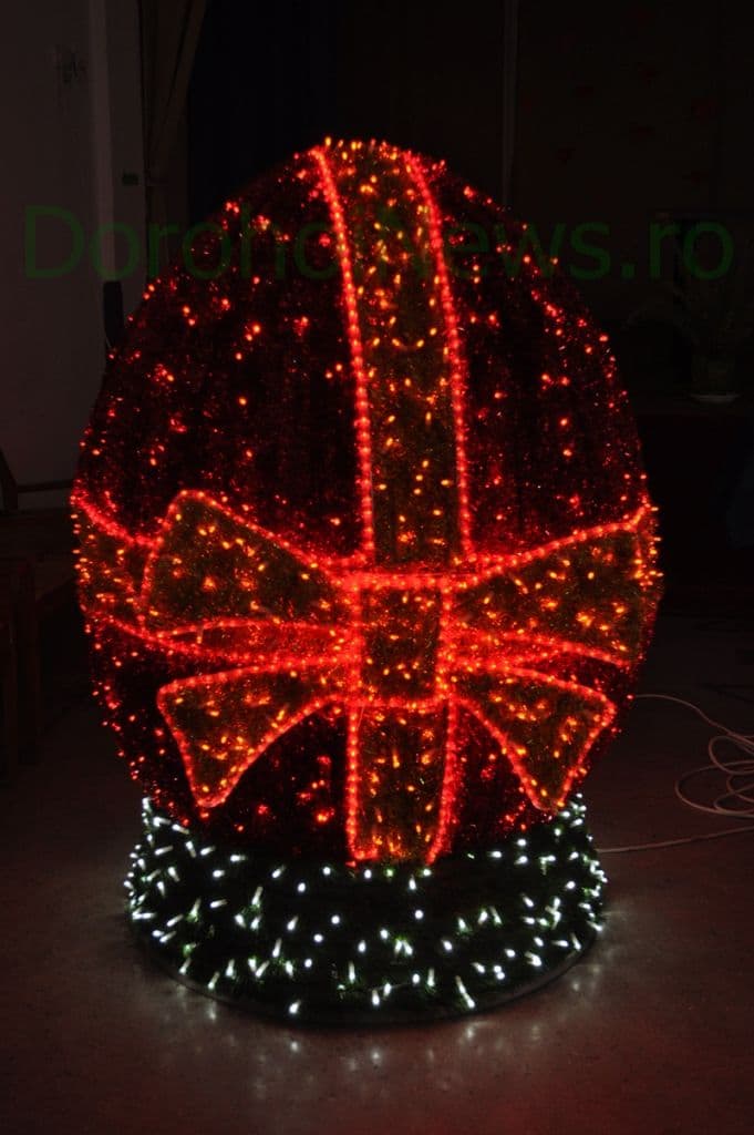 Expozitie ornamente stradale pentru sarpatorile pascale_03