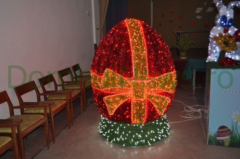 Expozitie ornamente stradale pentru sarpatorile pascale_04