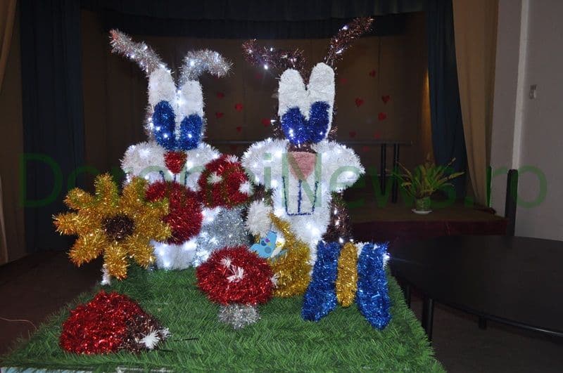 Expozitie ornamente stradale pentru sarpatorile pascale_08