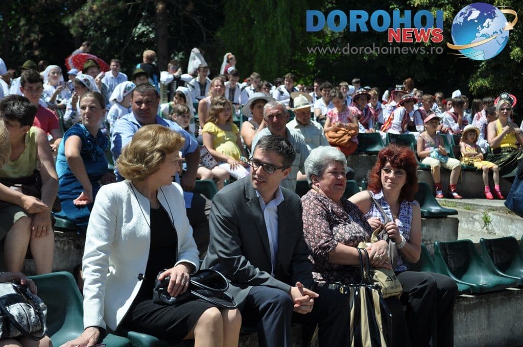Festivalul National Mugurelul - 2012 Dorohoi_012