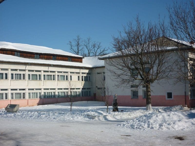 Scoala Ion Pilat Dorohoi_01