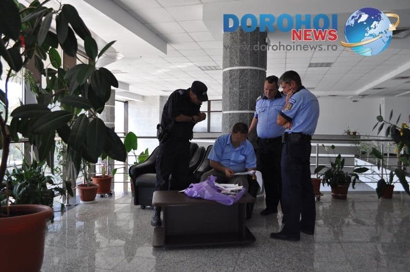 Tentativa de sinucidere la ANAF Dorohoi_01