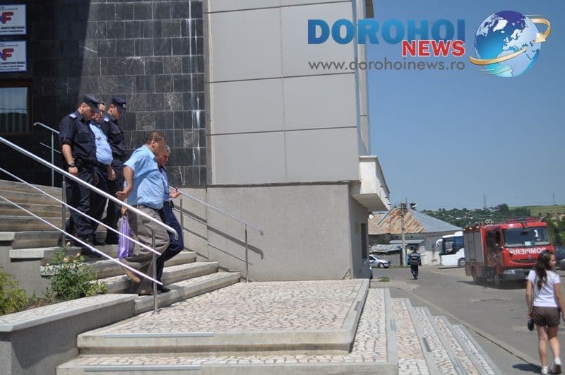 Tentativa de sinucidere la ANAF Dorohoi_05