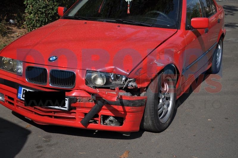 Accident in fata sediului Politiei Dorohoi_04