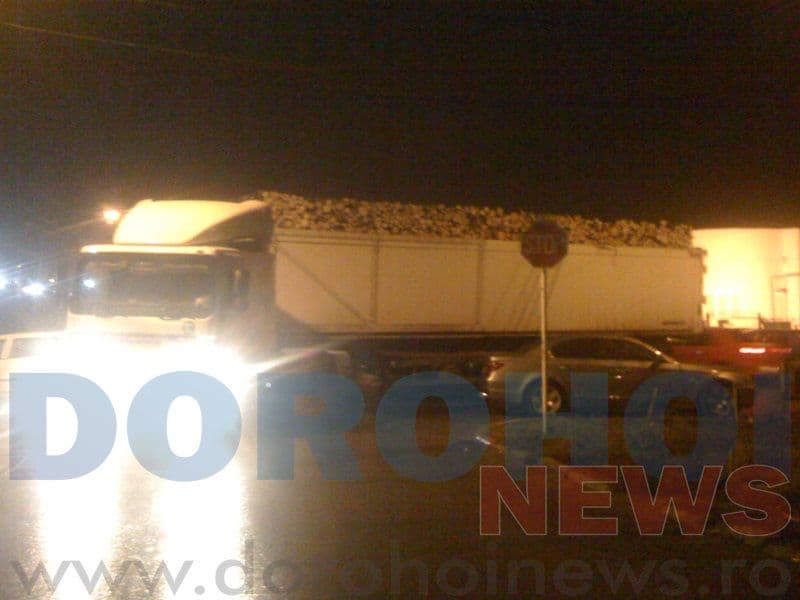 Circulatie blocata de un BMW Seria 5_01