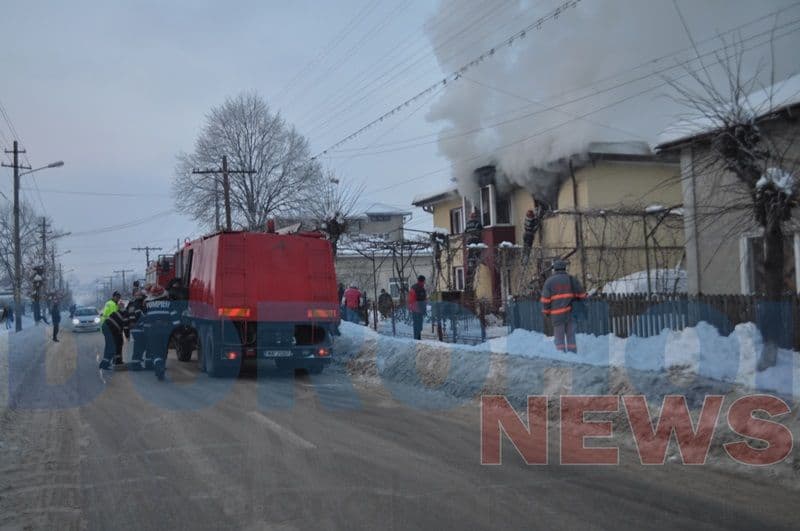 Incendiu la o casa de pe strada George Enescu din Dorohoi_01
