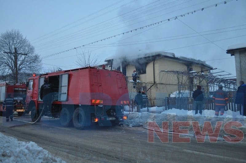 Incendiu la o casa de pe strada George Enescu din Dorohoi_09