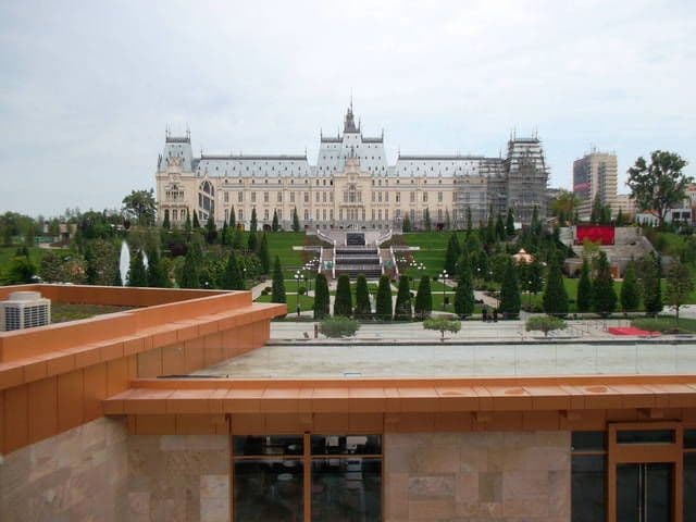 Palas Iasi 3