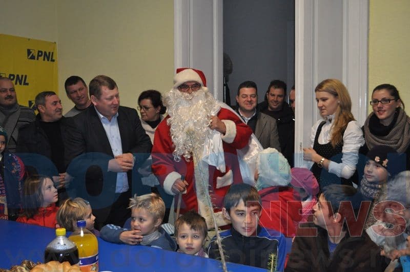 Mos Craciun la PNL Dorohoi_09