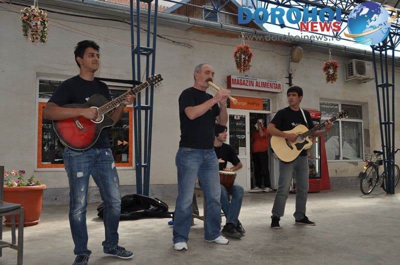 Minirecital Trupa Arhaic - Piata Centrala Dorohoi_03