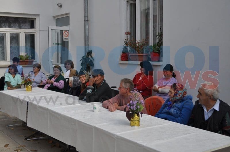 Ziua Varstinicilor sarbatorita la Caminul de batrani Dorohoi_02