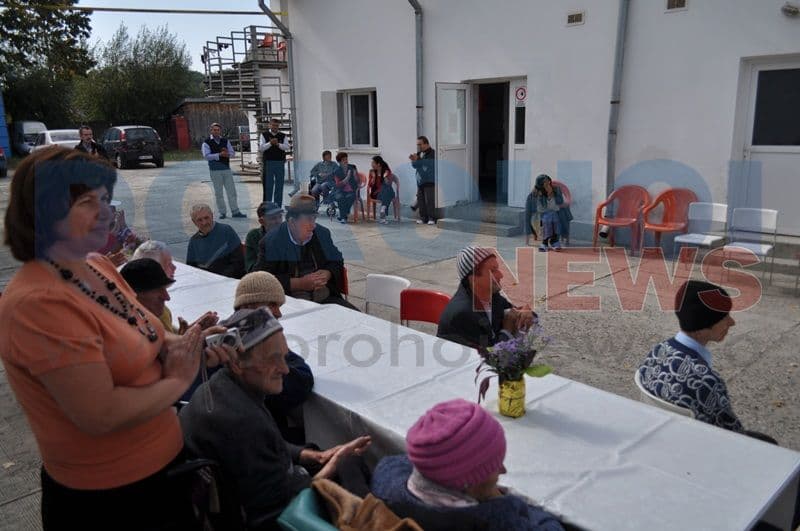 Ziua Varstinicilor sarbatorita la Caminul de batrani Dorohoi_03