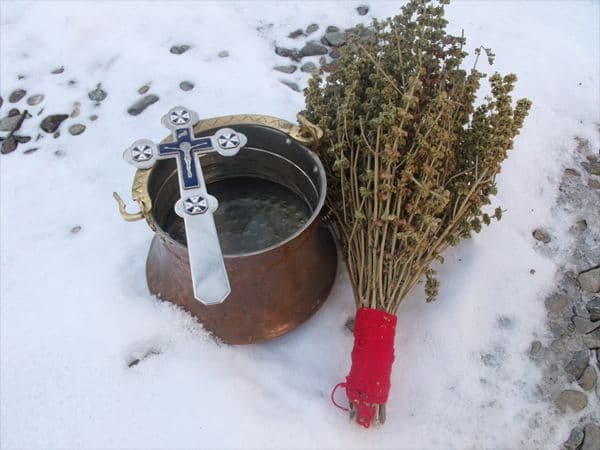 Tradiţii de Bobotează, care îți aduc noroc tot anul