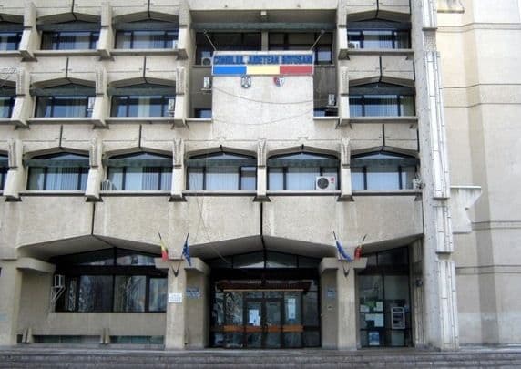 CJ scoate la licitaţie asfaltarea a 11 drumuri judeţene cu 255 milioane lei. Vezi care sunt drumurile! 