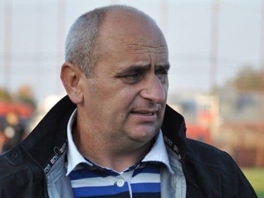 Primarul jucator Dumitru Chelariu aduce CEAHLAUL, la inaugurarea stadionului „Andrei Dumitraș”
