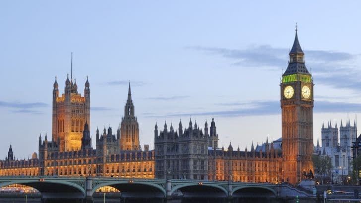 Marea Britanie ar putea limita accesul românilor la sistemul de ajutor social