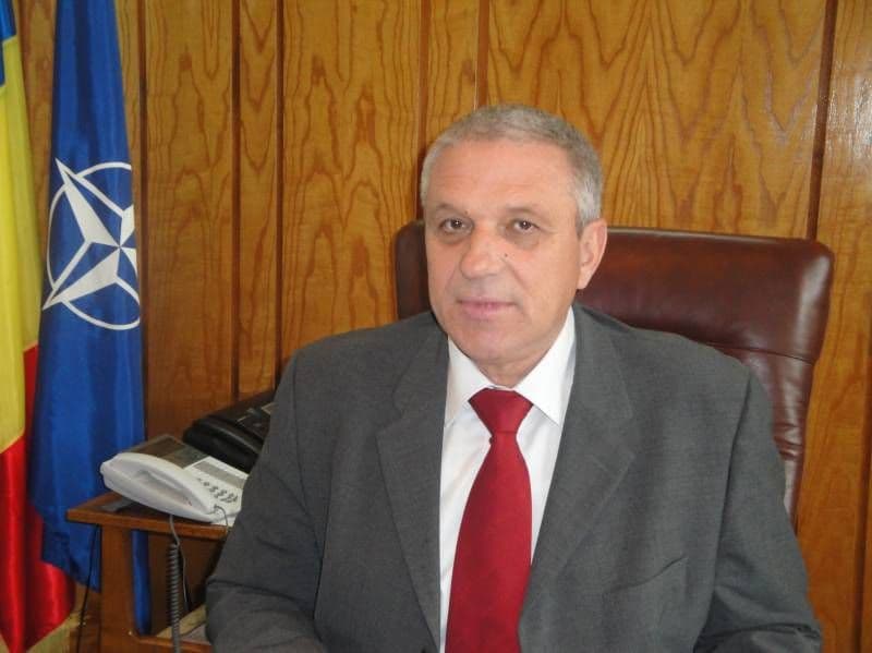 Prefect Costică Macaleţi: „Am preferat să oprim circulaţia ca să nu avem oameni blocaţi în nămeţi”