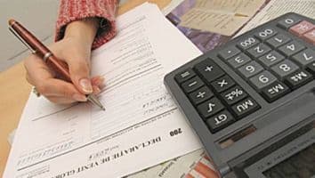 Guvernul a adoptat ordonanţa care stabileşte că autorităţile locale decid indexarea taxelor