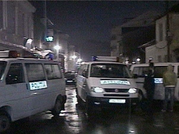 Scandal cu săbii şi topoare la Iaşi. 12 persoane sunt cercetate