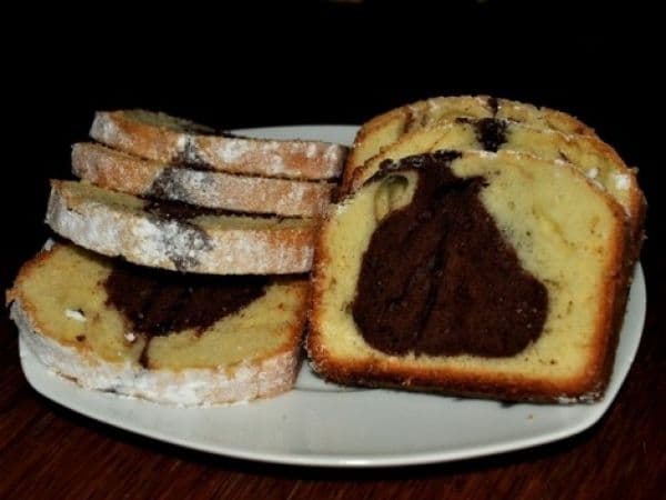 Chec cu nucă, miere şi cacao