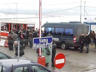 Carte Verde falsă descoperită de poliţiştii de frontieră botoşăneni 