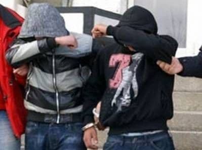 Suspecţi de comiterea a 14 furturi reţinuţi de poliţişti