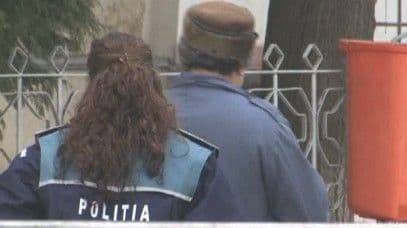Poliţistă din Suceava, hărţuită pe Facebook. Pe cont se postează comentarii obscene în numele ei