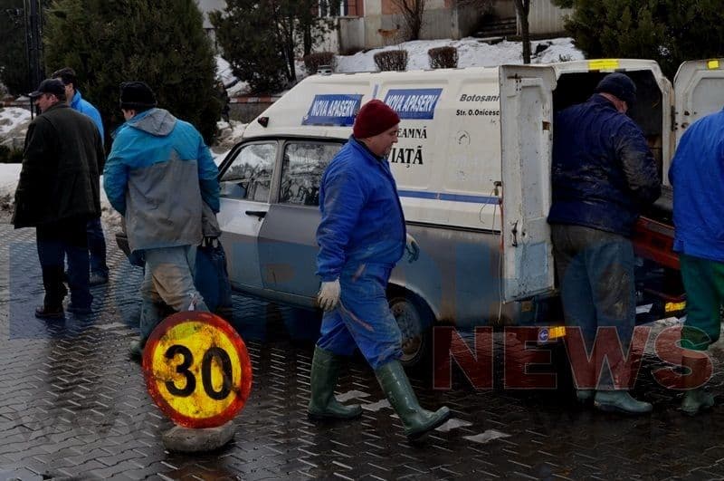 Avaria produsă pe Bulevardul Victoriei mai complicată decât se credea. Vezi când vine apa!