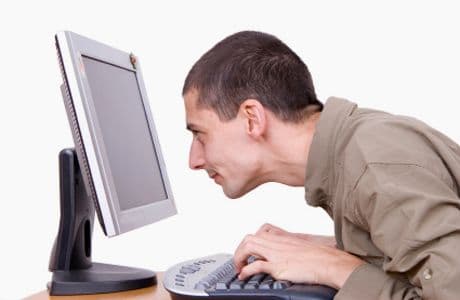 Cât de greu se şterg informaţiile personale de pe Internet?