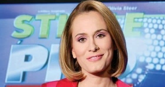 Andreea Esca nu poartă brăţări la TV. Află motivul pentru care a luat această decizie