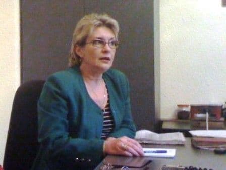 Directorii de şcoli care ies la pensie în timpul anului şcolar pot rămâne pe funcţii