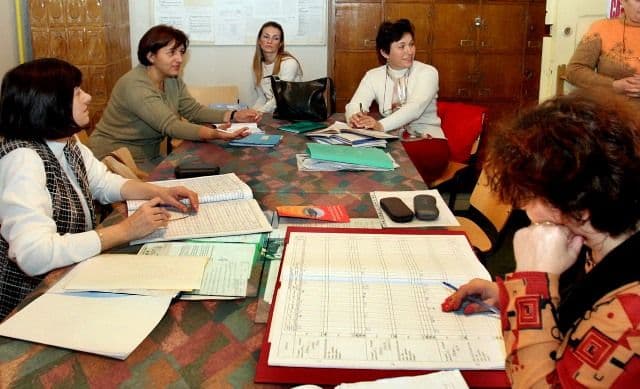 Sindicaliștii din învățământul botoșănean își revendică indemnizația de instalare